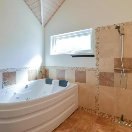 Two-bedroom Holiday In Semesterbostad
